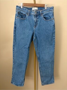 Abercrombie & Fitch 90’s Straight Mid Rise Curve Love Jean